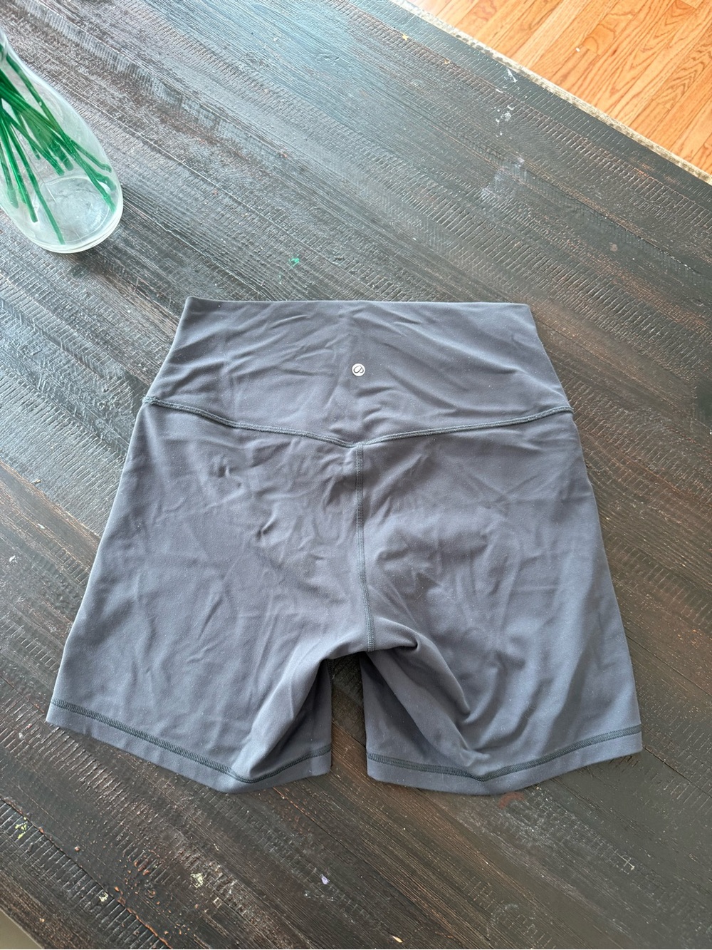 Grey - Picture 2 of 3